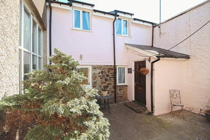 2 Bedroom Cottage For Sale In Cross Street, Northam, Bideford, Devon, EX39