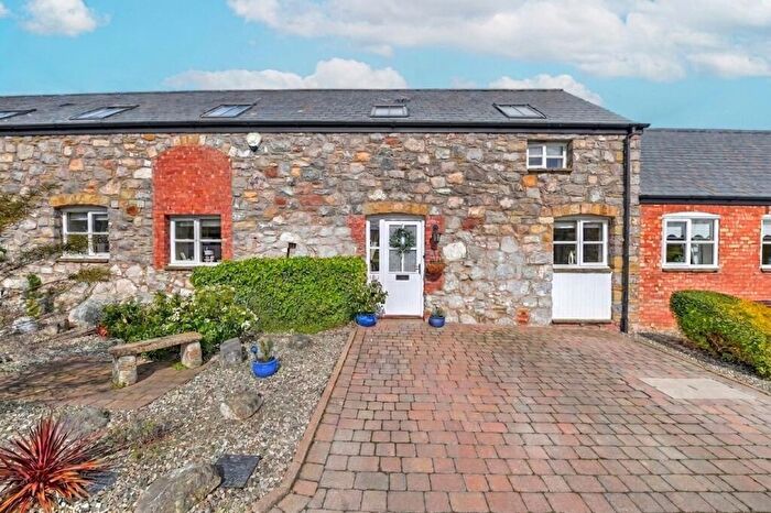 3 Bedroom Mews For Sale In Dyserth Road, Rhyl, LL18