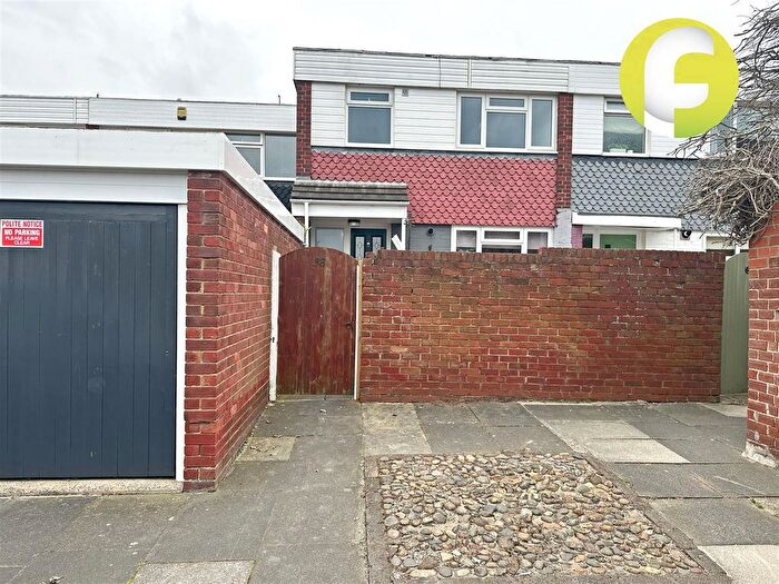 3 Bedroom Terraced House To Rent In Carolyn Way, Whitley Bay, NE26