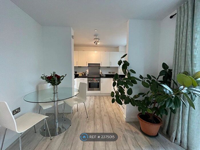 1 Bedroom Flat To Rent In City Road, London, EC1V