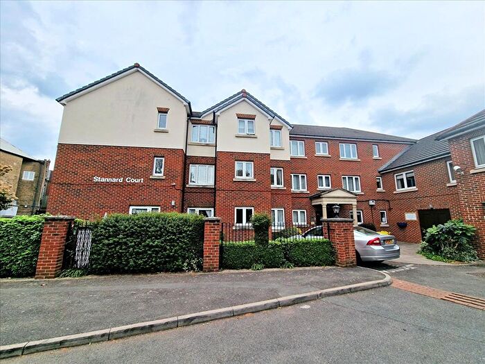 2 Bedroom Flat For Sale In Stannard Court, Culverley Road, London, SE6