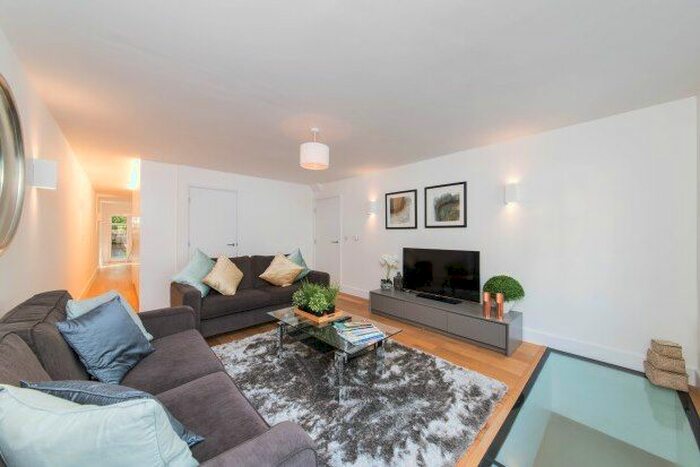 5 Bedroom Property To Rent In Arlington Road, Twickenham, TW1