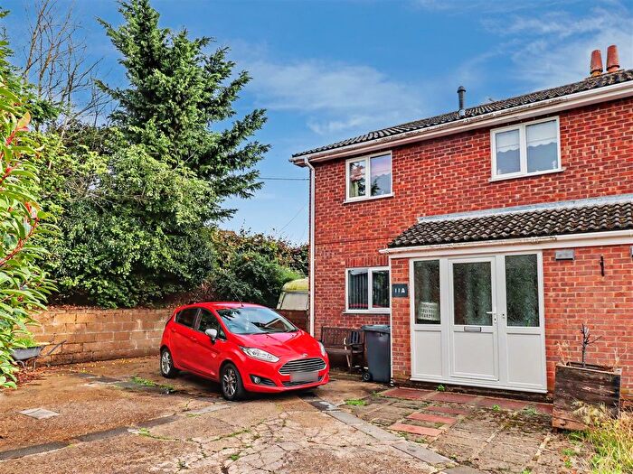 3 Bedroom Property For Sale In Copper Beech Close, Fakenham, NR21
