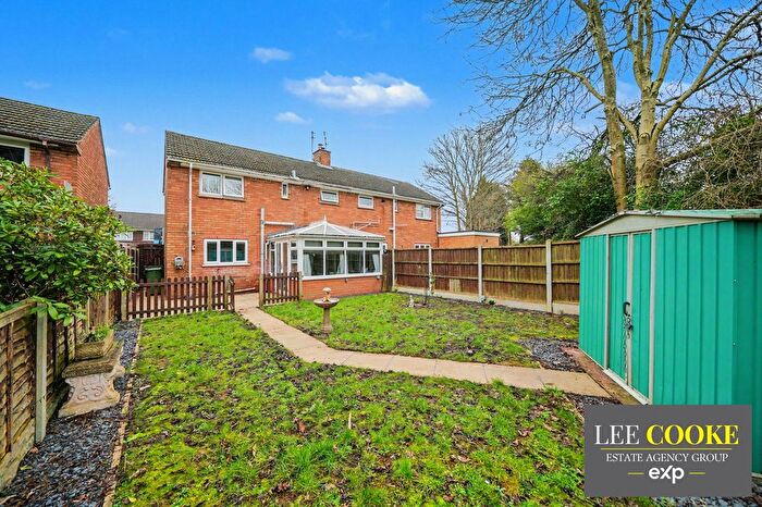 2 Bedroom Semi-Detached House For Sale In Ryton Close, Wolverhampton, WV10