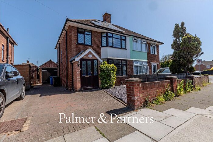 3 Bedroom Semi Detached House For Sale In Maryon Road, Ipswich, Suffolk, IP3