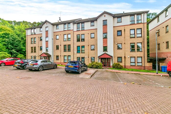 2 Bedroom Flat For Sale In Cornmill Court, Clydebank, G81
