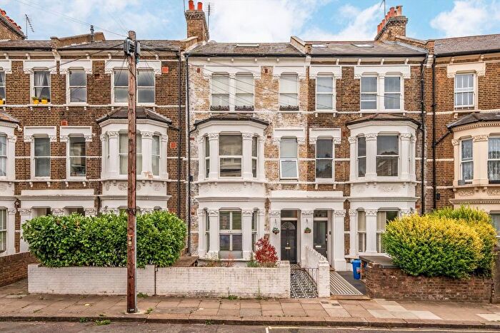 2 Bedroom Flat For Sale In Bradiston Road, Maida Vale, W9