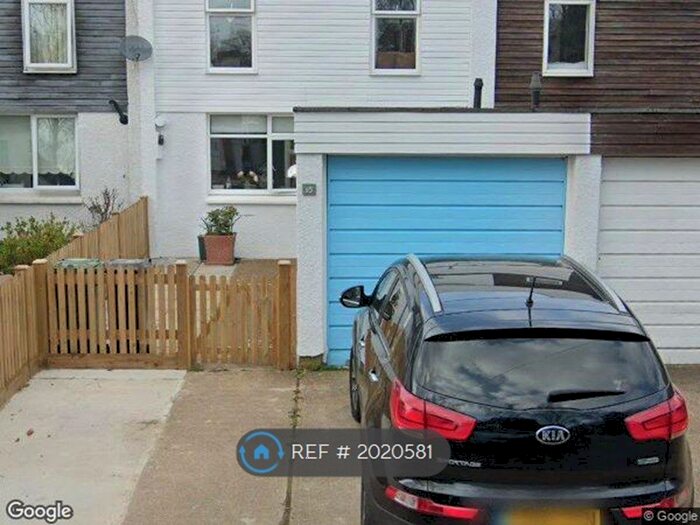 4 Bedroom Terraced House To Rent In Fleetwood Close, Tadworth, KT20