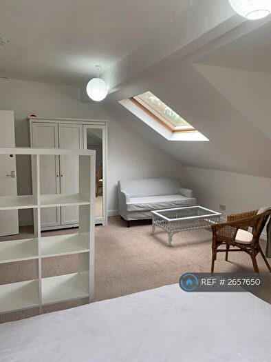 1 Bedroom Flat To Rent In Demesne Road, Manchester, M16
