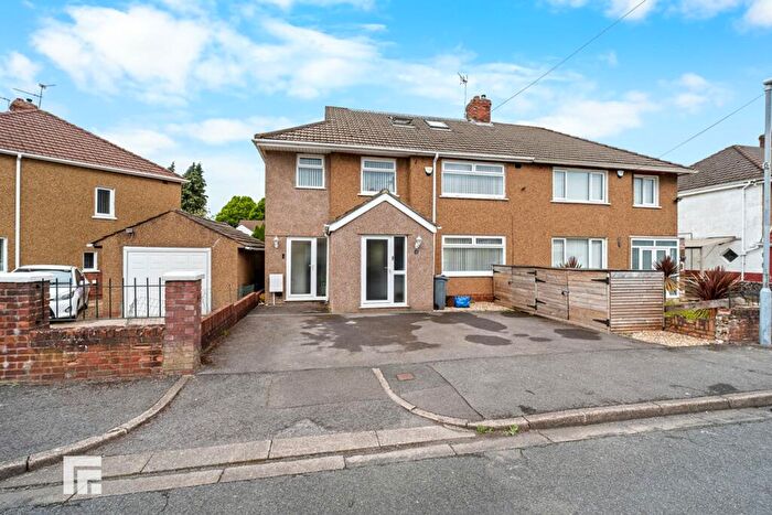4 Bedroom Semi-Detached House For Sale In Broadstairs Road, Leckwith, Cardiff, CF11