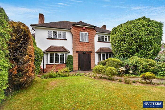4 Bedroom Detached House For Sale In Monsell Drive, Leicester, LE2