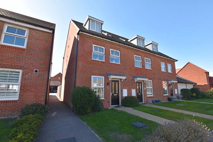 4 Bedroom End Of Terrace House For Sale In Woodpecker Way, Hythe, CT21