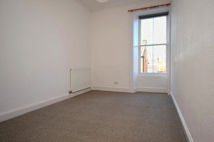 2 Bedroom Flat To Rent In Marlborough Street, Edinburgh, EH15