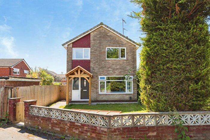 4 Bedroom Detached House For Sale In Hathaway Walk, Leeds, LS14