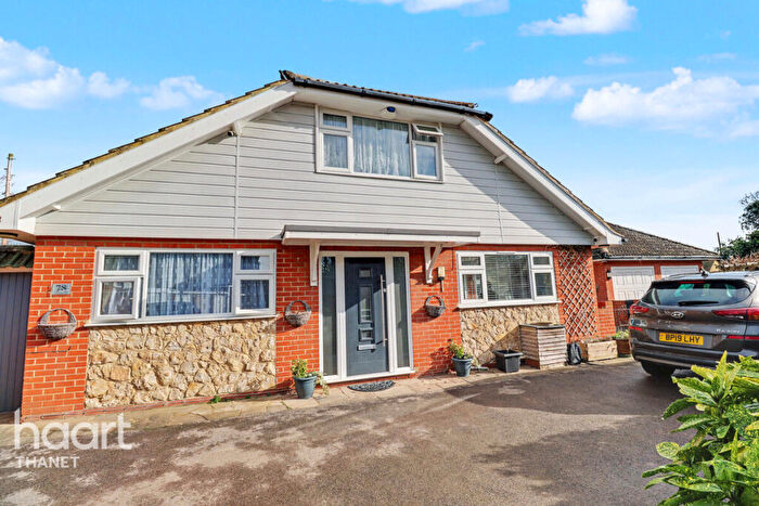 6 Bedroom Detached Bungalow For Sale In Tivoli Park Avenue, Margate, CT9