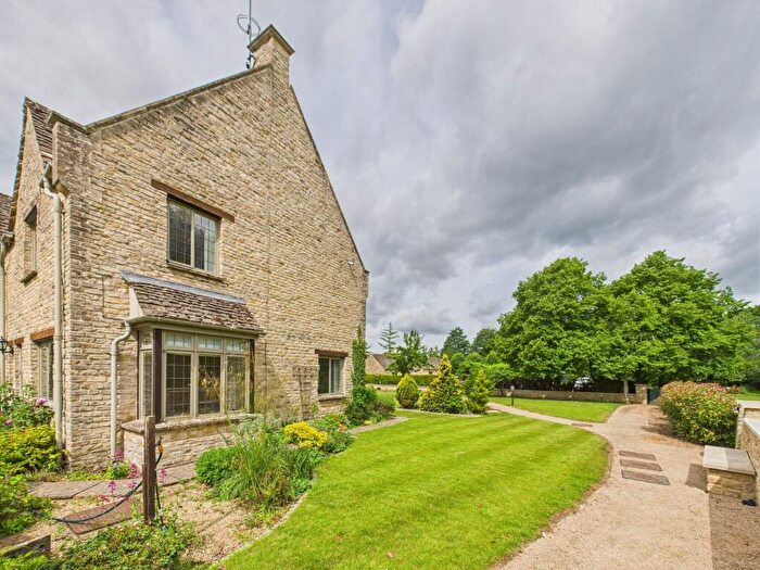 2 Bedroom Cottage For Sale In Prebendal Court, Station Road, Shipton-under-Wychwood, OX7