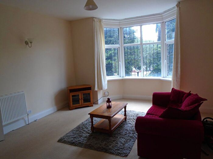 2 Bedroom Flat To Rent In Flat Bristol Road, B29