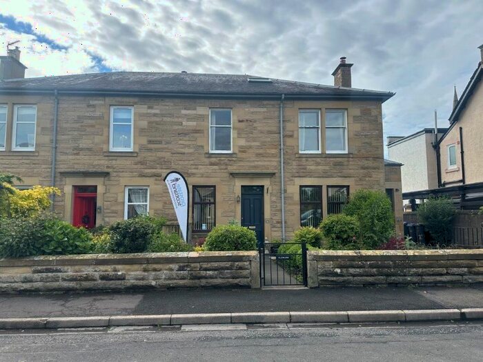 2 Bedroom Flat For Sale In Inch Park, Kelso, TD5