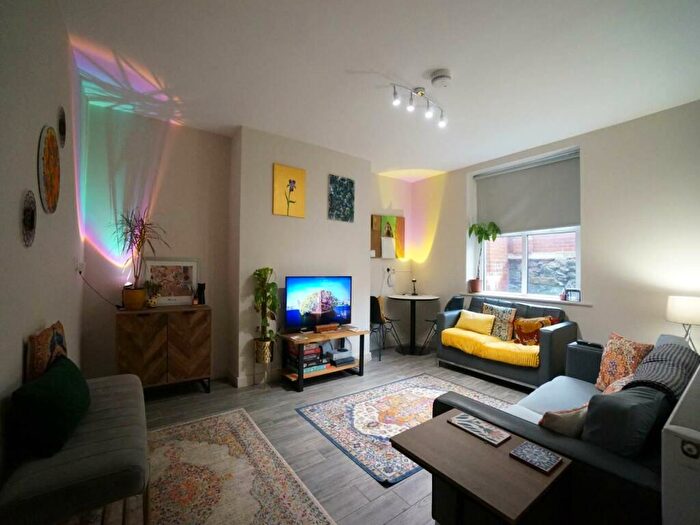 2 Bedroom Apartment To Rent In Farrar Road, Bangor, LL57