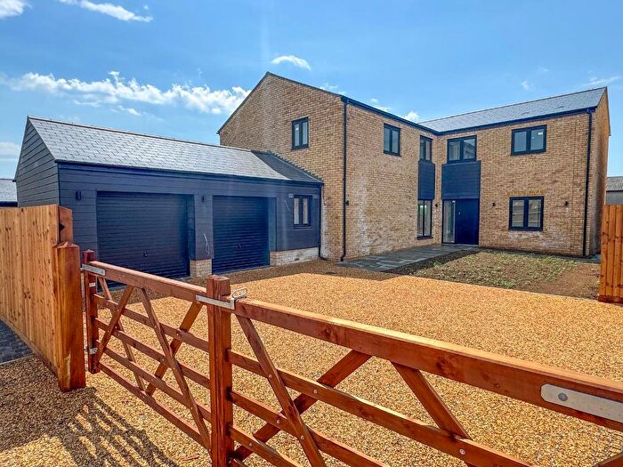 4 Bedroom Detached House For Sale In Quin Drive, Haynes, MK45