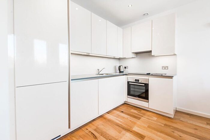 1 Bedroom Flat To Rent In Canning Road, Stratford, London, E15