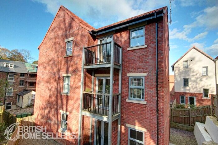 2 Bedroom Flat For Sale In Spa Well Court, Whitby, North Yorkshire, YO21