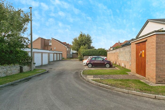 1 Bedroom Flat For Sale In Gloddaeth Avenue, Llandudno, Conwy, LL30