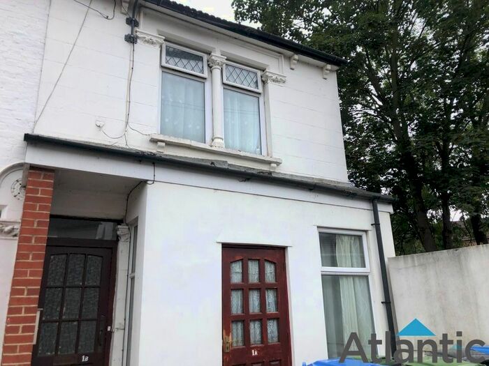 1 Bedroom Flat To Rent In Findon Road, Edmonton, N9