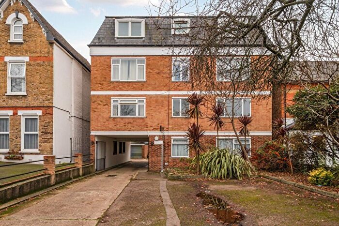 2 Bedroom Flat For Sale In Burnt Ash Hill, London, SE12