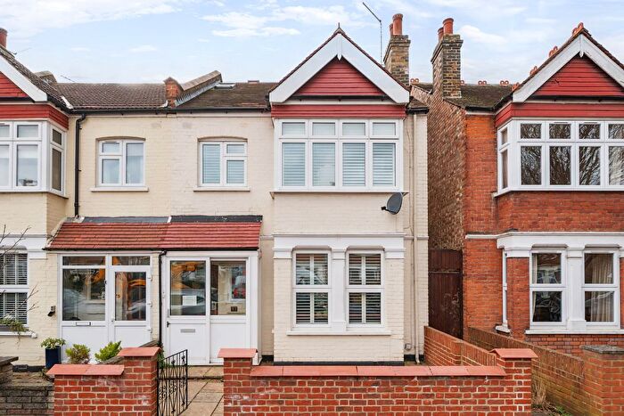 4 Bedroom End Terrace House For Sale In Raymond Avenue, London, W13