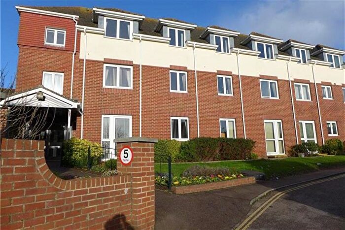 1 Bedroom Flat To Rent In Orcombe Court, Exmouth, EX8