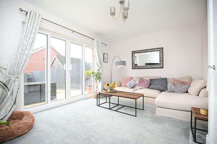 3 Bedroom End Of Terrace House For Sale In Bowler Close, Atherstone, CV9