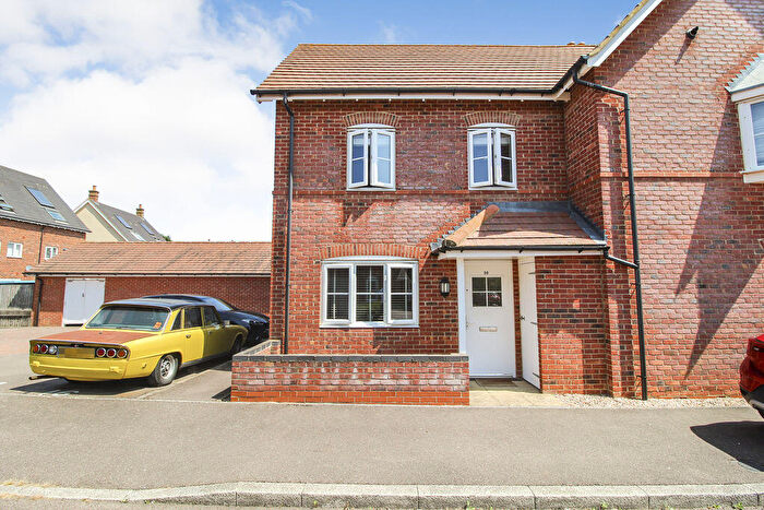 2 Bedroom Terraced House For Sale In Hilton Close, Kempston, MK42