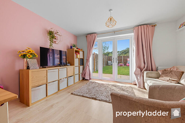 2 Bedroom Semi-Detached House For Sale In Flag Cutters Way, Horsford, NR10