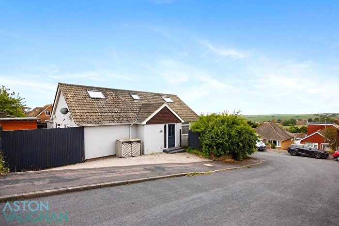 4 Bedroom Detached House To Rent In Sycamore Close, Brighton, BN2