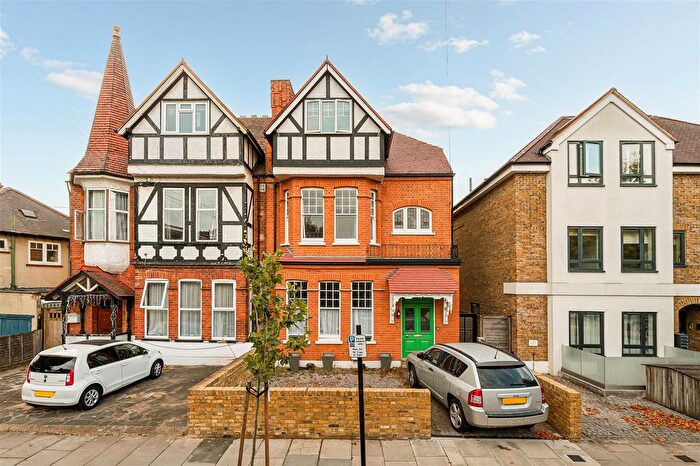 6 Bedroom Semi-detached House For Sale In Messaline Avenue, London, W3
