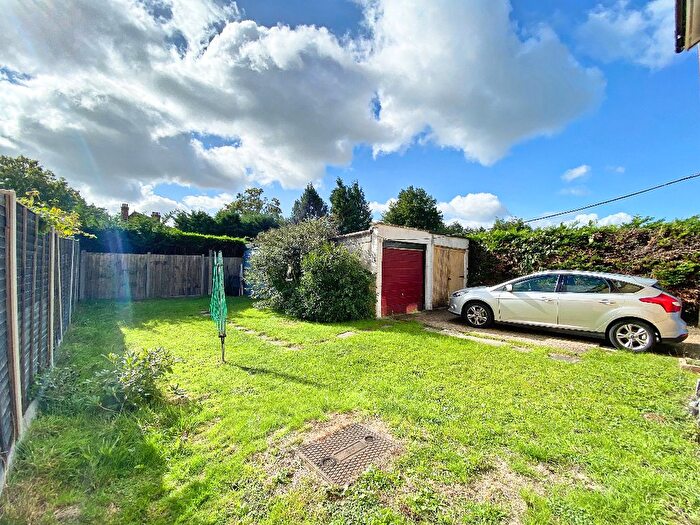 2 Bedroom Maisonette To Rent In West Heath Road, Farnborough, GU14