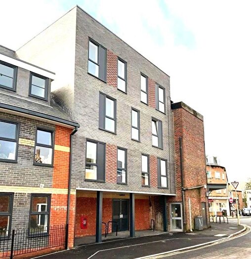 1 Bedroom Flat To Rent In Prince George Street, Havant, PO9