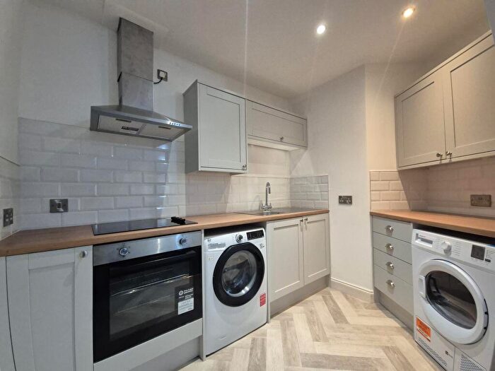 1 Bedroom Flat To Rent In Cherry Tree Court, Kirby Muxloe, Leicester, LE9