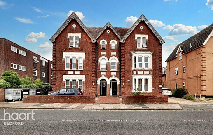 1 Bedroom Flat For Sale In Shakespeare Road, Bedford, MK40
