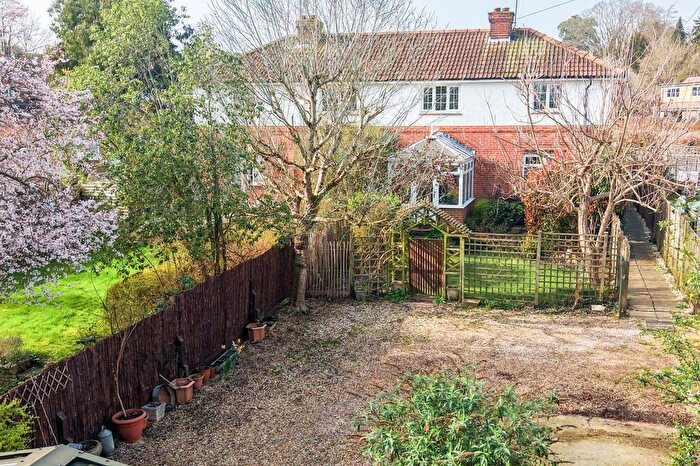 3 Bedroom Semi-detached House For Sale In Crondall Lane, Farnham, GU9