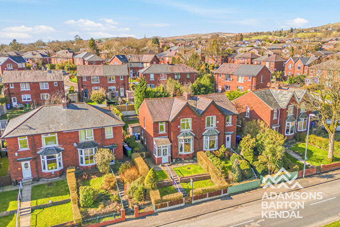 3 Bedroom Semi-Detached House For Sale In Dewhirst Road, Syke, OL12