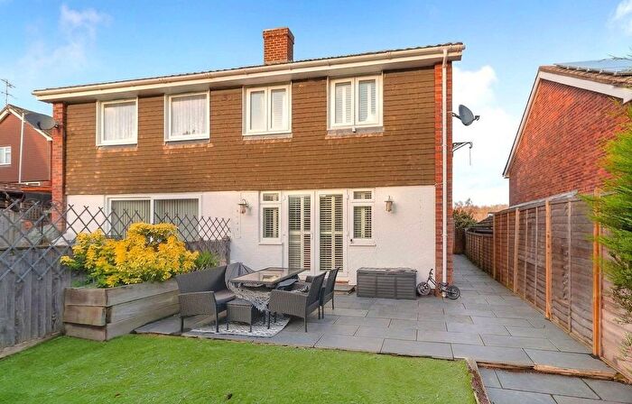 3 Bedroom Semi-detached House For Sale In Boundsway, Uckfield, TN22