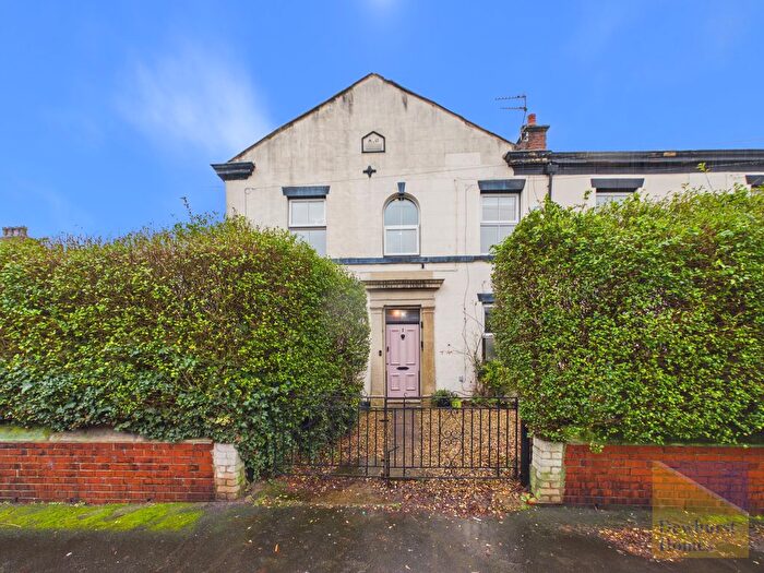 3 Bedroom End Terrace House For Sale In Bank Place, Ashton-On-Ribble, PR2