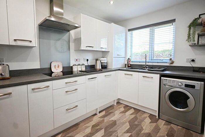 3 Bedroom Semi-Detached House For Sale In Queen Road, Kirton, Boston, PE20