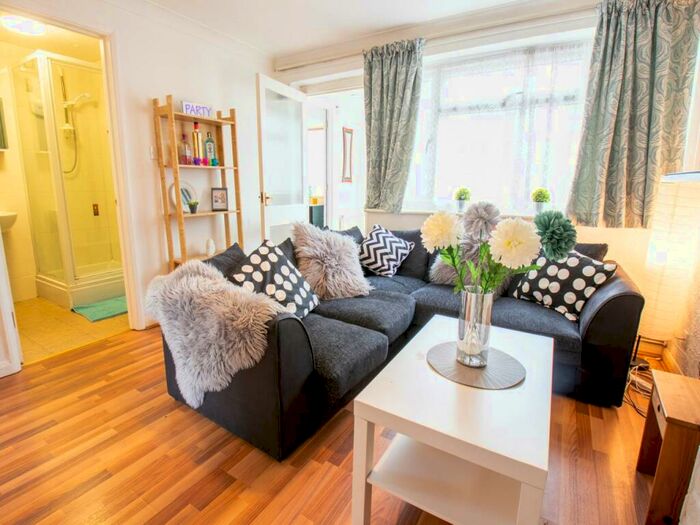 5 Bedroom House To Rent In Ringwood Close, Canterbury, Kent, CT2