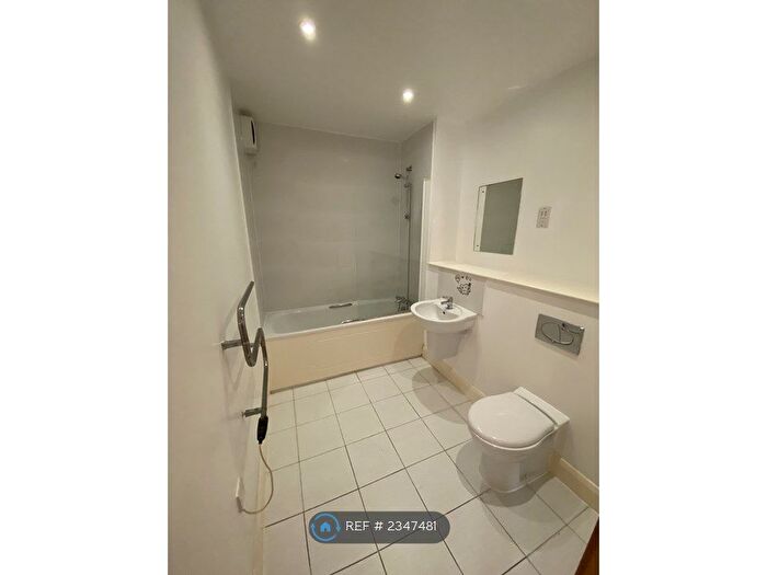1 Bedroom Flat To Rent In Waterworks Yard, Croydon, CR0