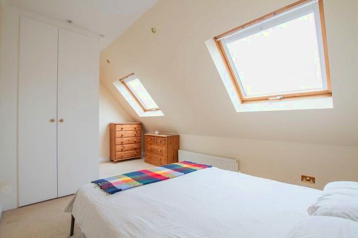 1 Bedroom Flat To Rent In The Broadway, Wimbledon, SW19