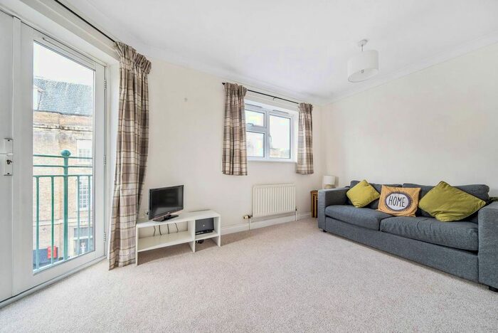 2 Bedroom Flat To Rent In Kennings Way, Kennington, London, SE11