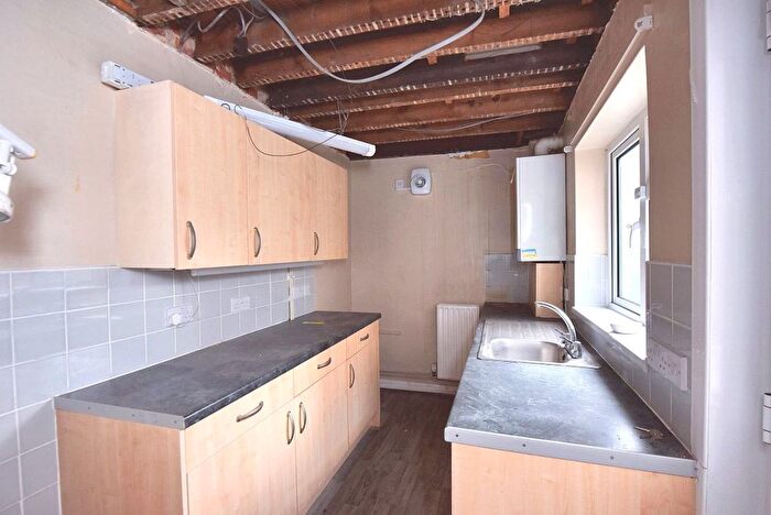 2 Bedroom End Of Terrace House For Sale In Victor Road, Colchester, CO1